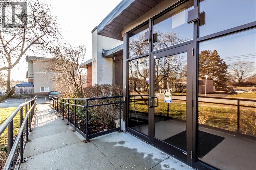 275 Lawrence Avenue Unit# 4, Kitchener, Ontario  N2M 1Y3 - Photo 2 - 40802468