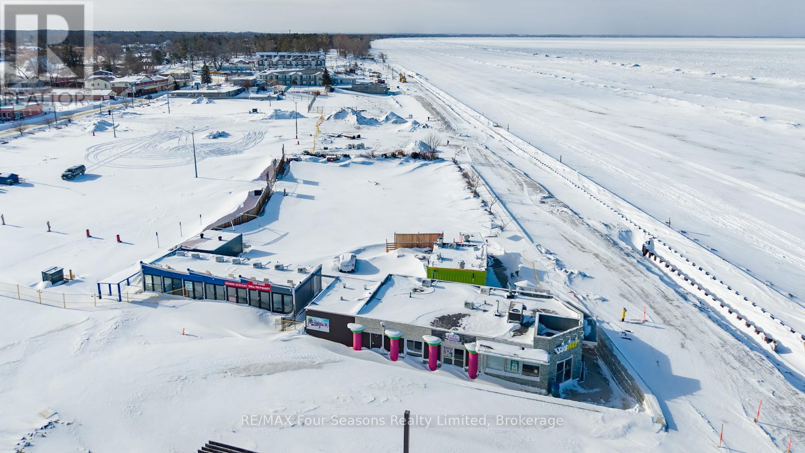 10 Main Street, Wasaga Beach, Ontario  L9Z 2K3 - Photo 8 - S12757910