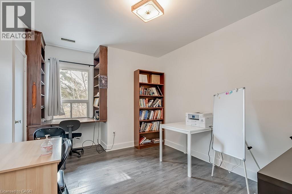 50 Sanders Boulevard, Hamilton, Ontario  L8S 3J6 - Photo 12 - 40802767