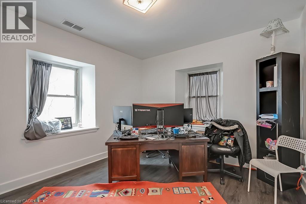 50 Sanders Boulevard, Hamilton, Ontario  L8S 3J6 - Photo 13 - 40802767