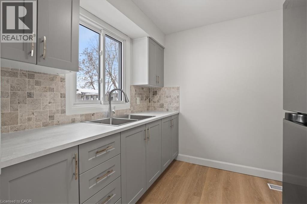 83 Elm Street, Simcoe, Ontario  N3Y 3B7 - Photo 11 - 40802863