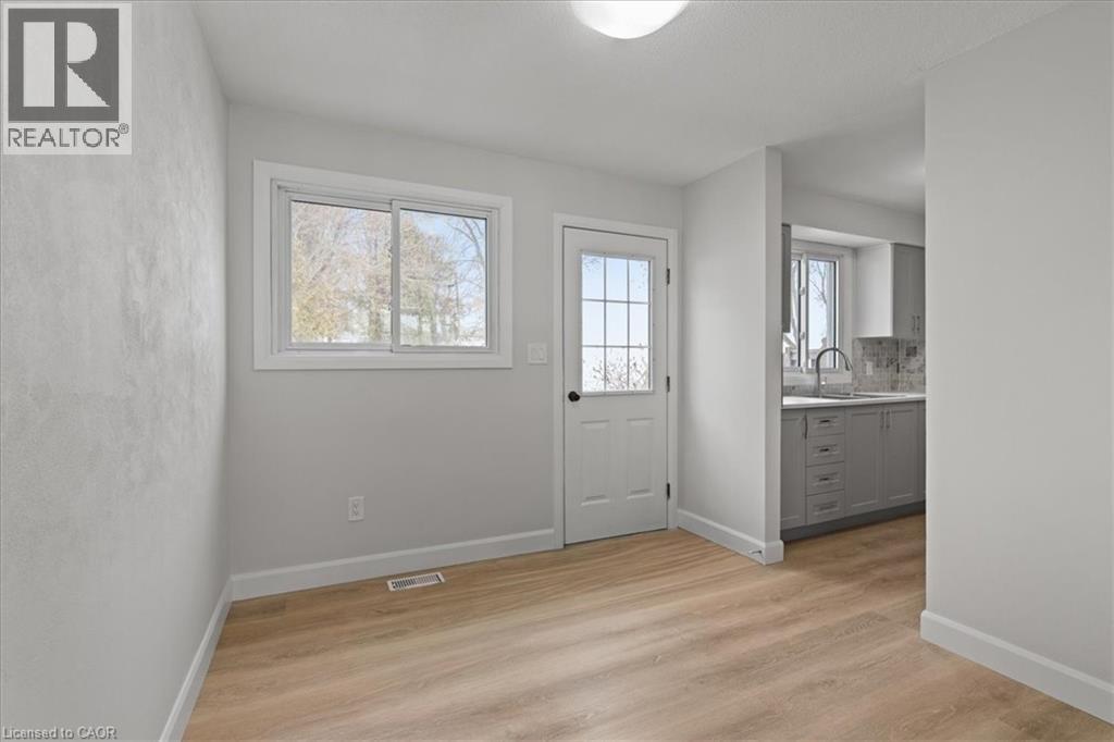 83 Elm Street, Simcoe, Ontario  N3Y 3B7 - Photo 5 - 40802863