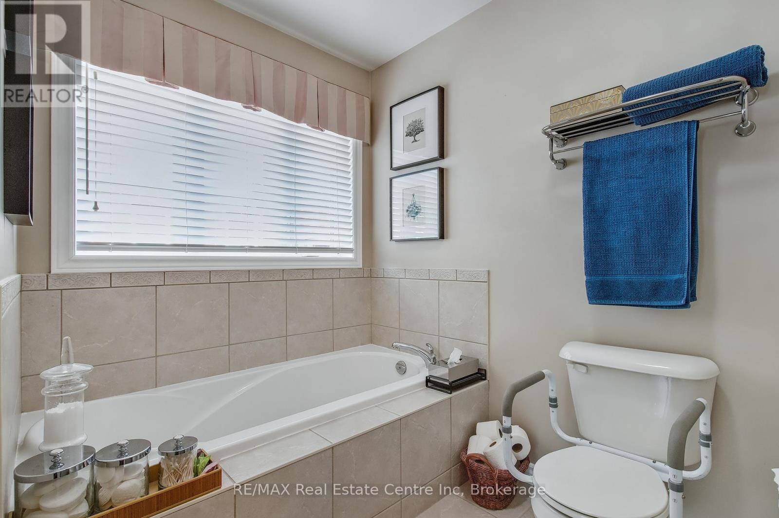 70 Mcgowan Street, Centre Wellington, Ontario  N0B 1S0 - Photo 15 - X12760494