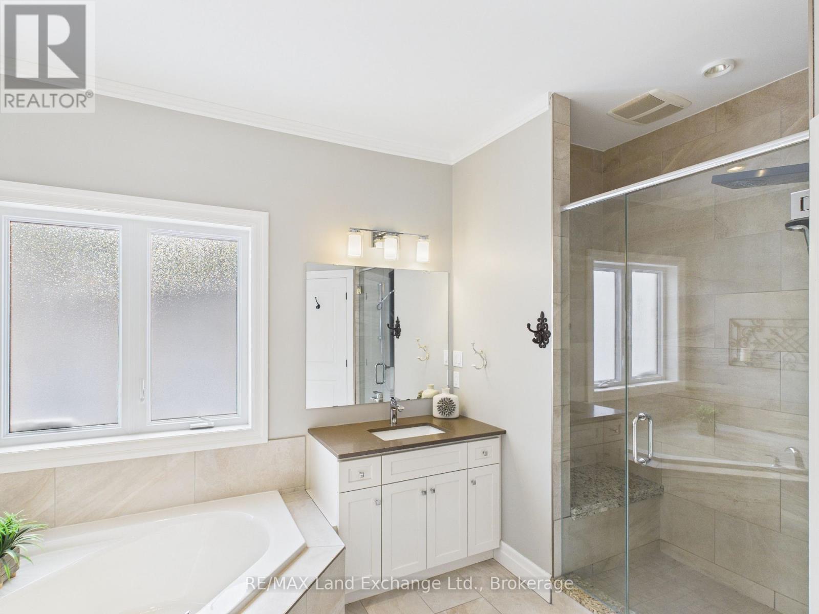 276 Wieck Boulevard, Kincardine, Ontario  N2Z 0A8 - Photo 15 - X12760574