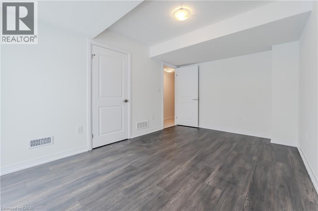 19 Urbane Boulevard, Kitchener, Ontario  N2E 0H8 - Photo 10 - 40802805