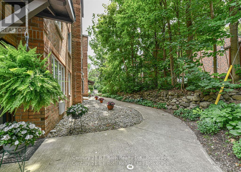 104 - 95 Matchedash Street N, Orillia, Ontario  L3V 4T9 - Photo 33 - S12761550