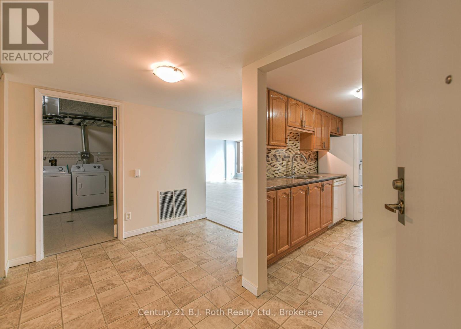 104 - 95 Matchedash Street N, Orillia, Ontario  L3V 4T9 - Photo 8 - S12761550