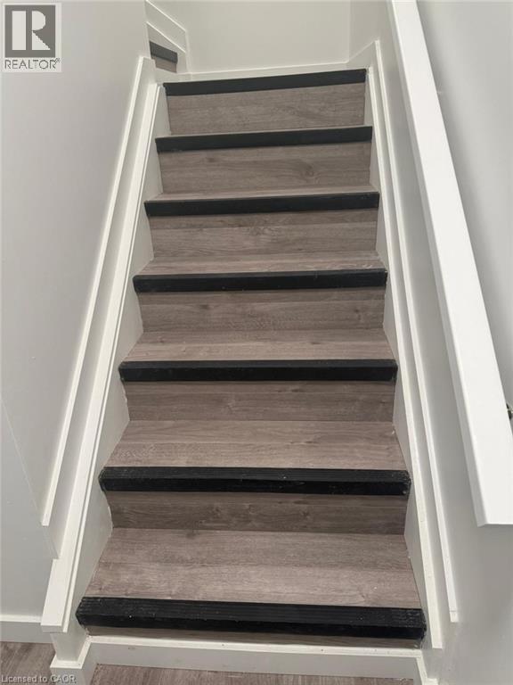 133 Highriver Trail Unit# Main, Welland, Ontario  L3C 0H6 - Photo 3 - 40803212