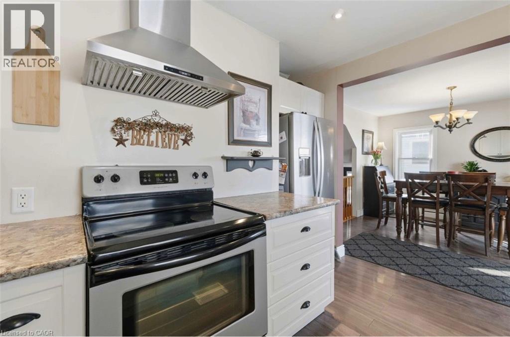 182 East 33rd Street, Hamilton, Ontario  L8V 3T6 - Photo 8 - 40802647