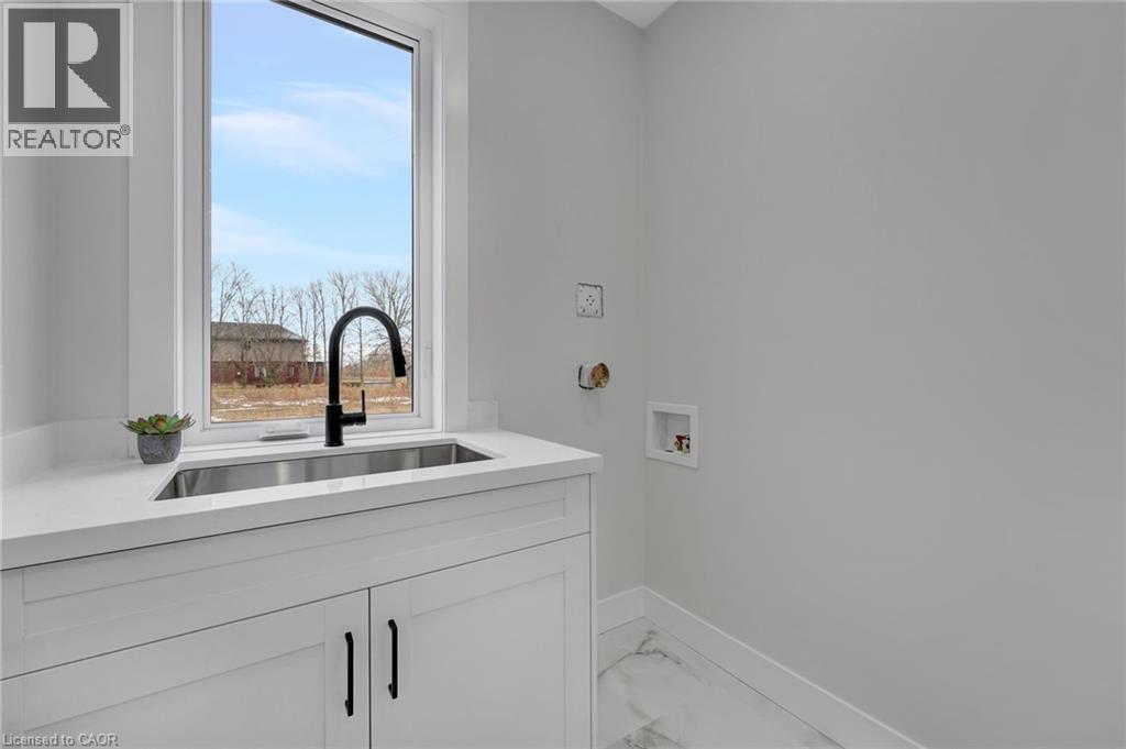 100 Clayton Street, Mitchell, Ontario  N0K 1N0 - Photo 9 - 40801844