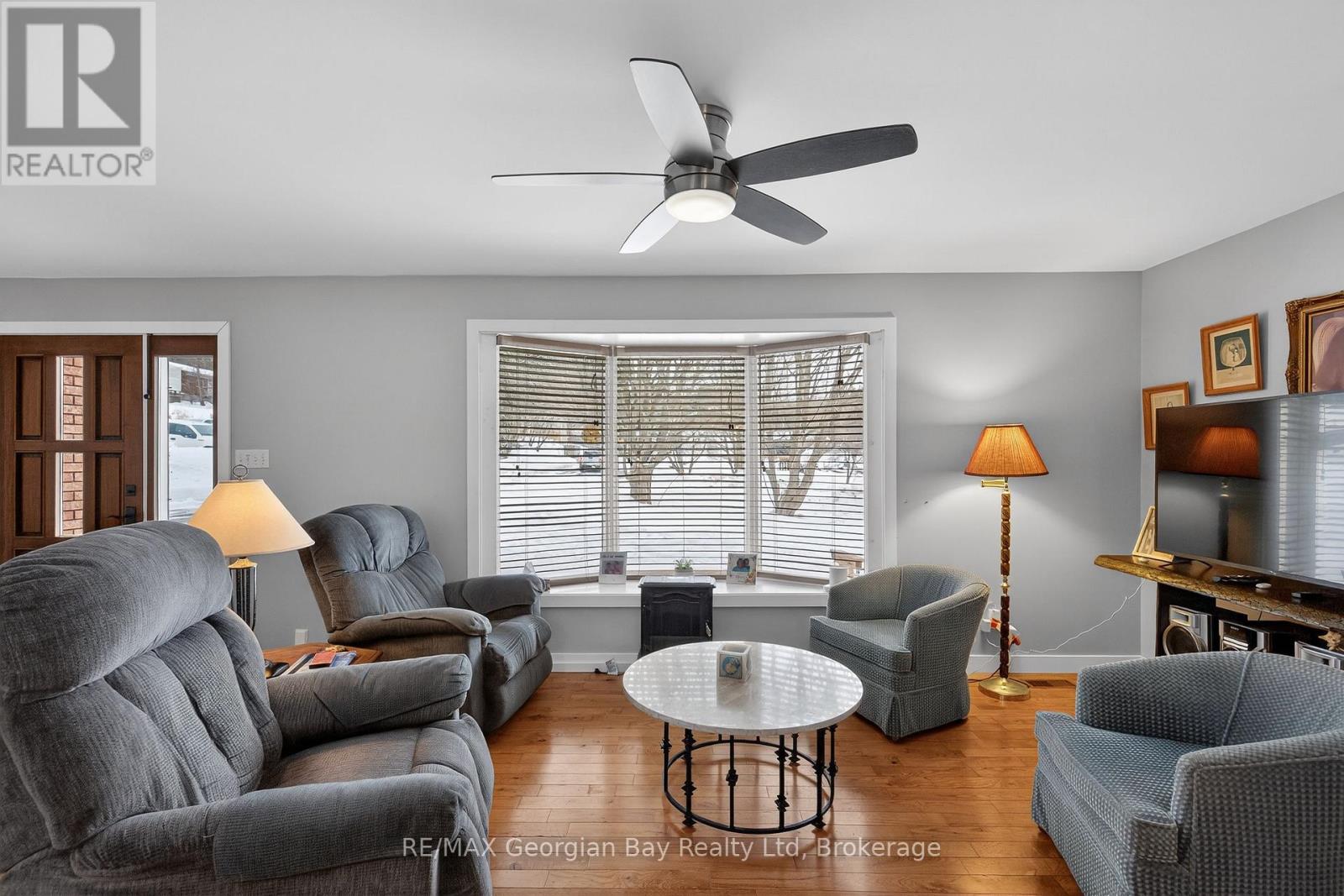 63 Lepage Drive, Penetanguishene, Ontario  L9M 1R5 - Photo 7 - S12763384