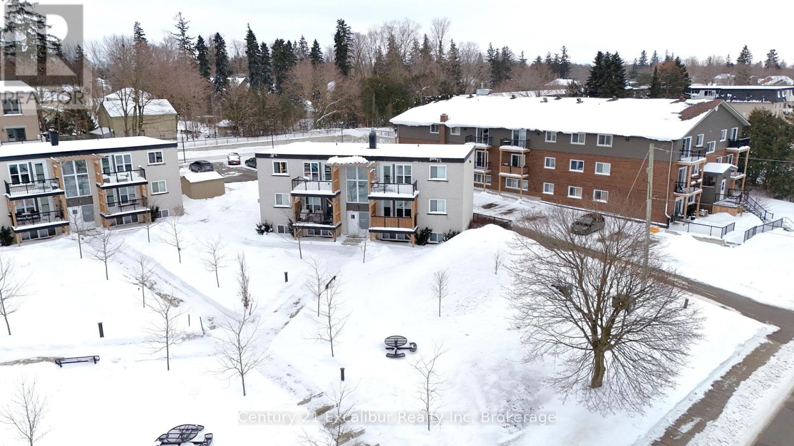 4 - 320 QUEEN STREET E, Centre Wellington, Ontario