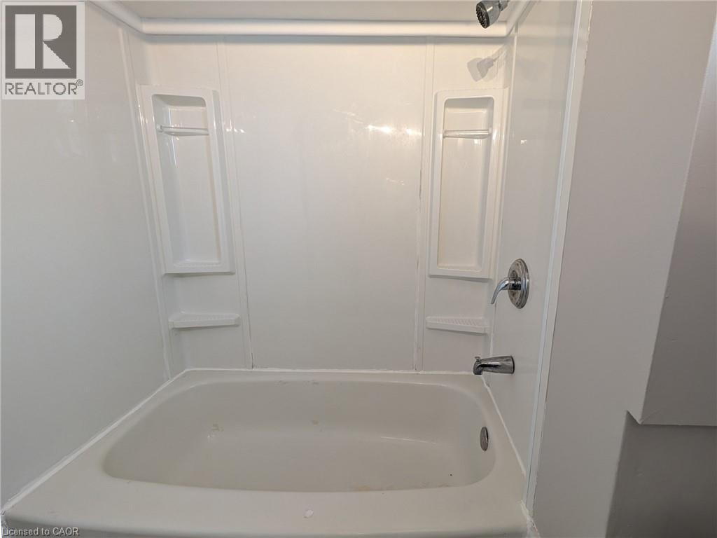 12 East 24th Street, Hamilton, Ontario  L8V 2X7 - Photo 11 - 40802539