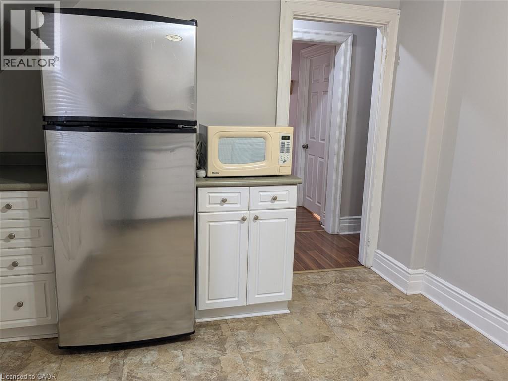 12 East 24th Street, Hamilton, Ontario  L8V 2X7 - Photo 5 - 40802539