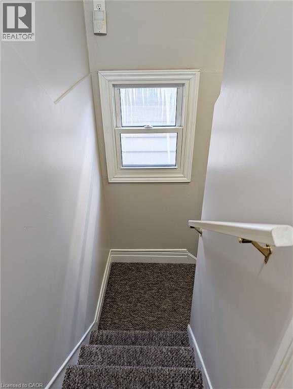 12 East 24th Street, Hamilton, Ontario  L8V 2X7 - Photo 6 - 40802539