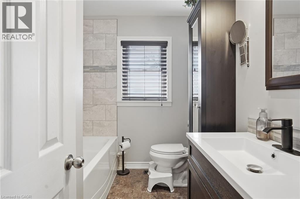 99 Forks Road, Welland, Ontario  L3B 5K4 - Photo 16 - 40802907