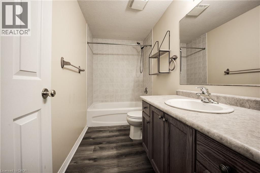 110 Activa Avenue Unit# C18, Kitchener, Ontario  N2E 4K4 - Photo 11 - 40803143