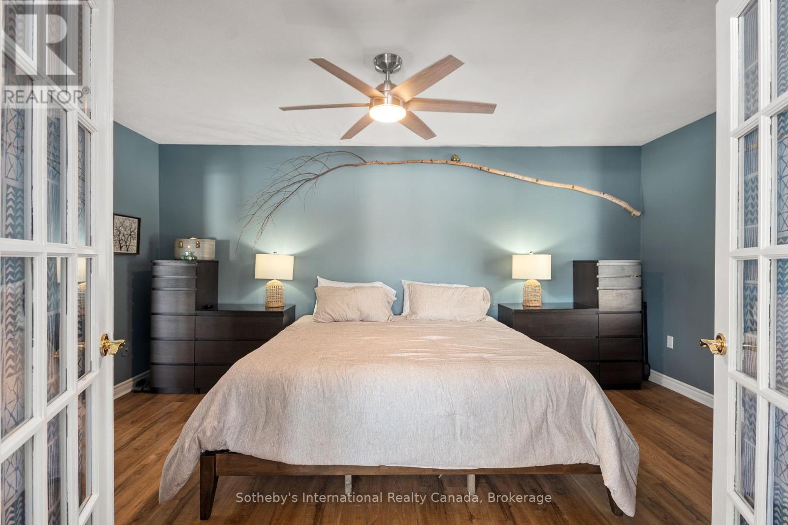 604 Champlain Road, Tiny, Ontario  L9M 0C2 - Photo 16 - S12765292