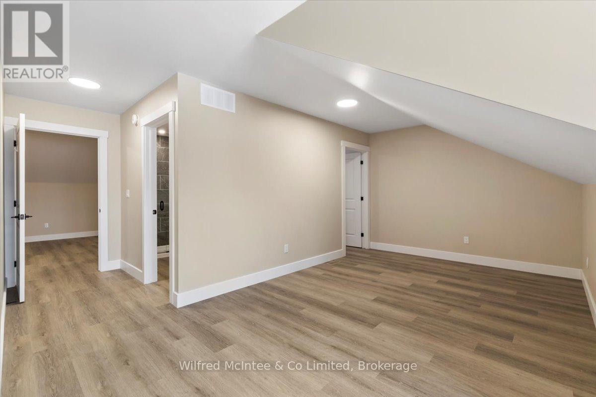 227 Saugeen Street, Saugeen Shores, Ontario  N0H 2L0 - Photo 23 - X12766706