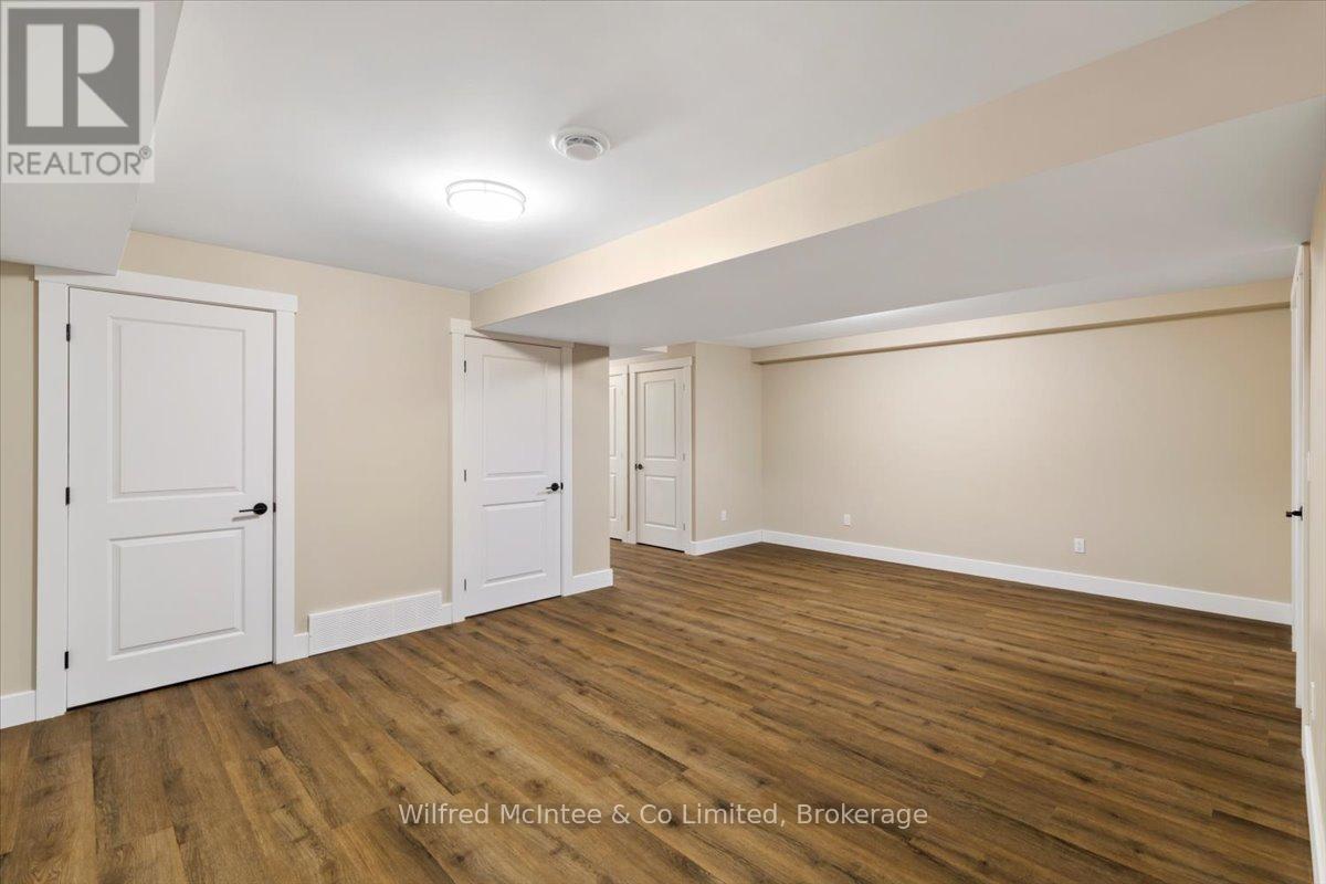 227 Saugeen Street, Saugeen Shores, Ontario  N0H 2L0 - Photo 31 - X12766706