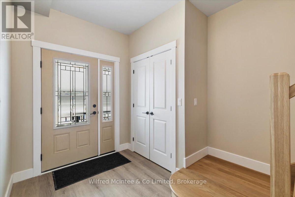 227 Saugeen Street, Saugeen Shores, Ontario  N0H 2L0 - Photo 7 - X12766706