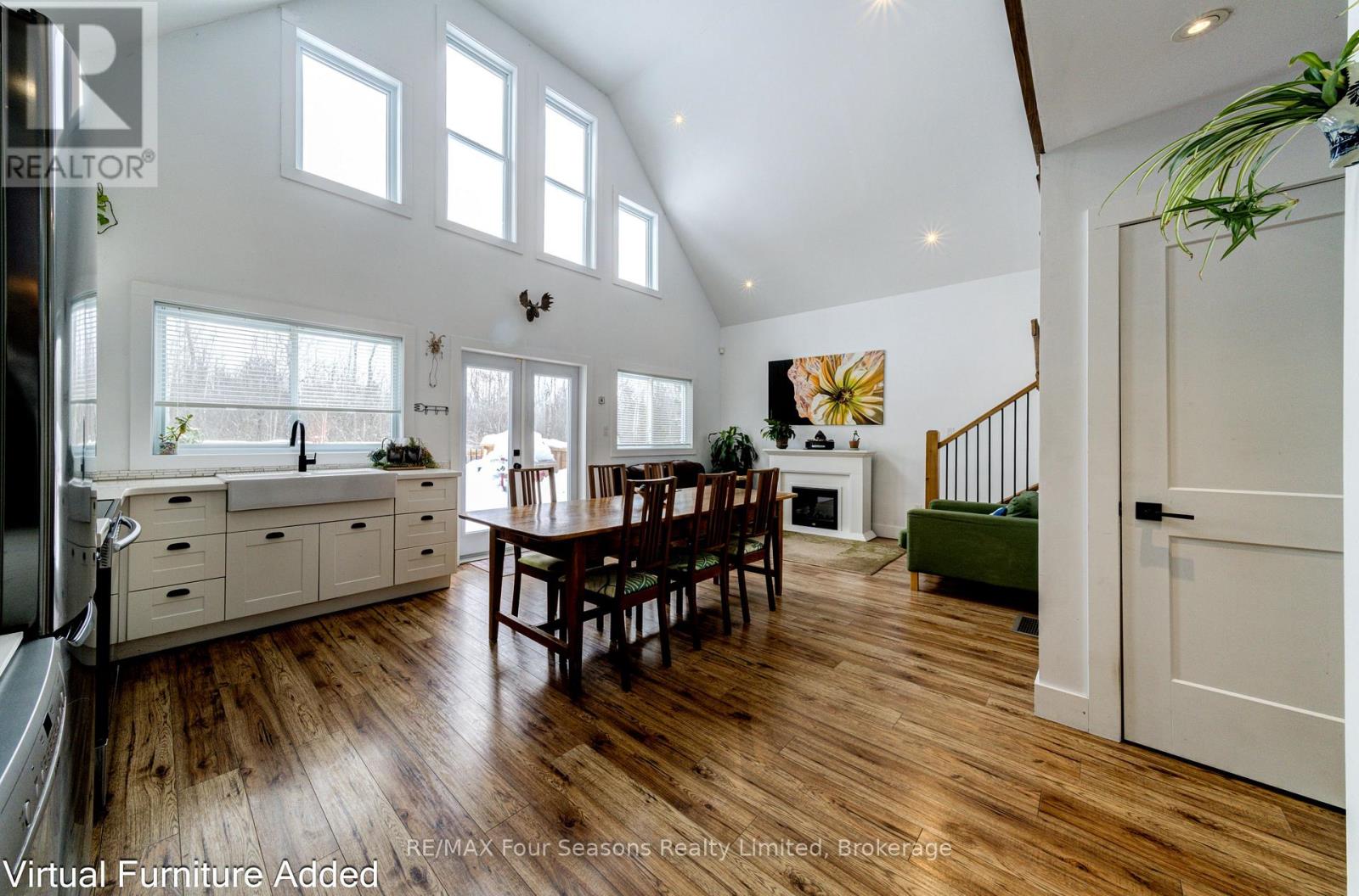 40 Braeside Street, Collingwood, Ontario  L9Y 0X2 - Photo 2 - S12767284