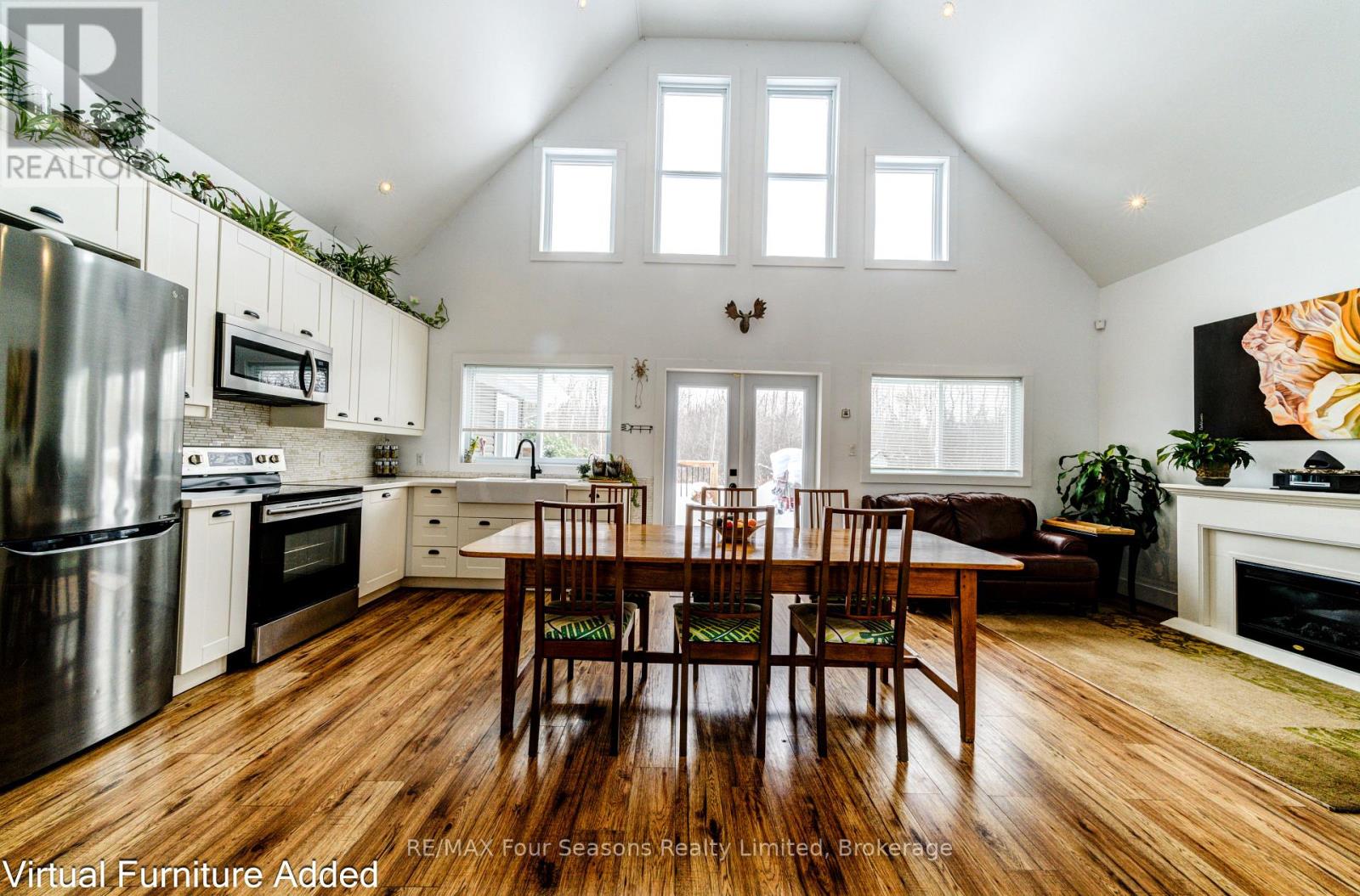 40 Braeside Street, Collingwood, Ontario  L9Y 0X2 - Photo 3 - S12767284