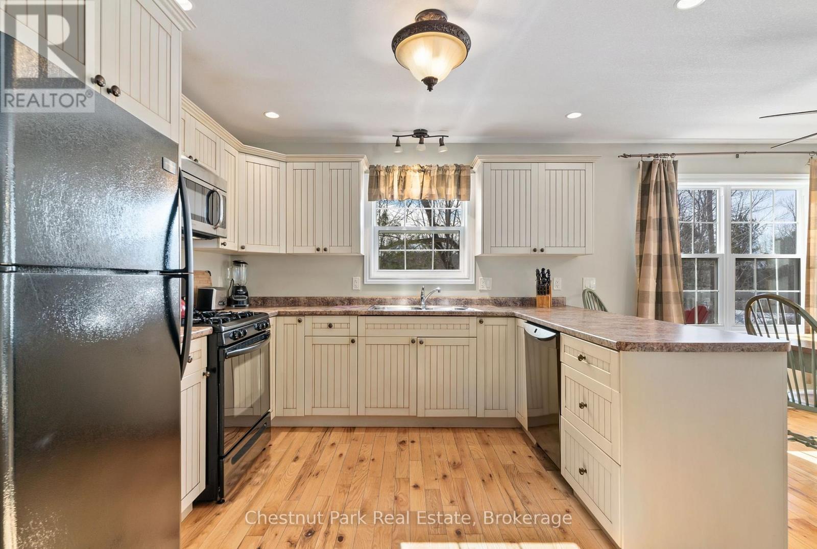 112-8 - 1052 Rat Bay Road, Lake Of Bays, Ontario  P1H 2J6 - Photo 16 - X12768528