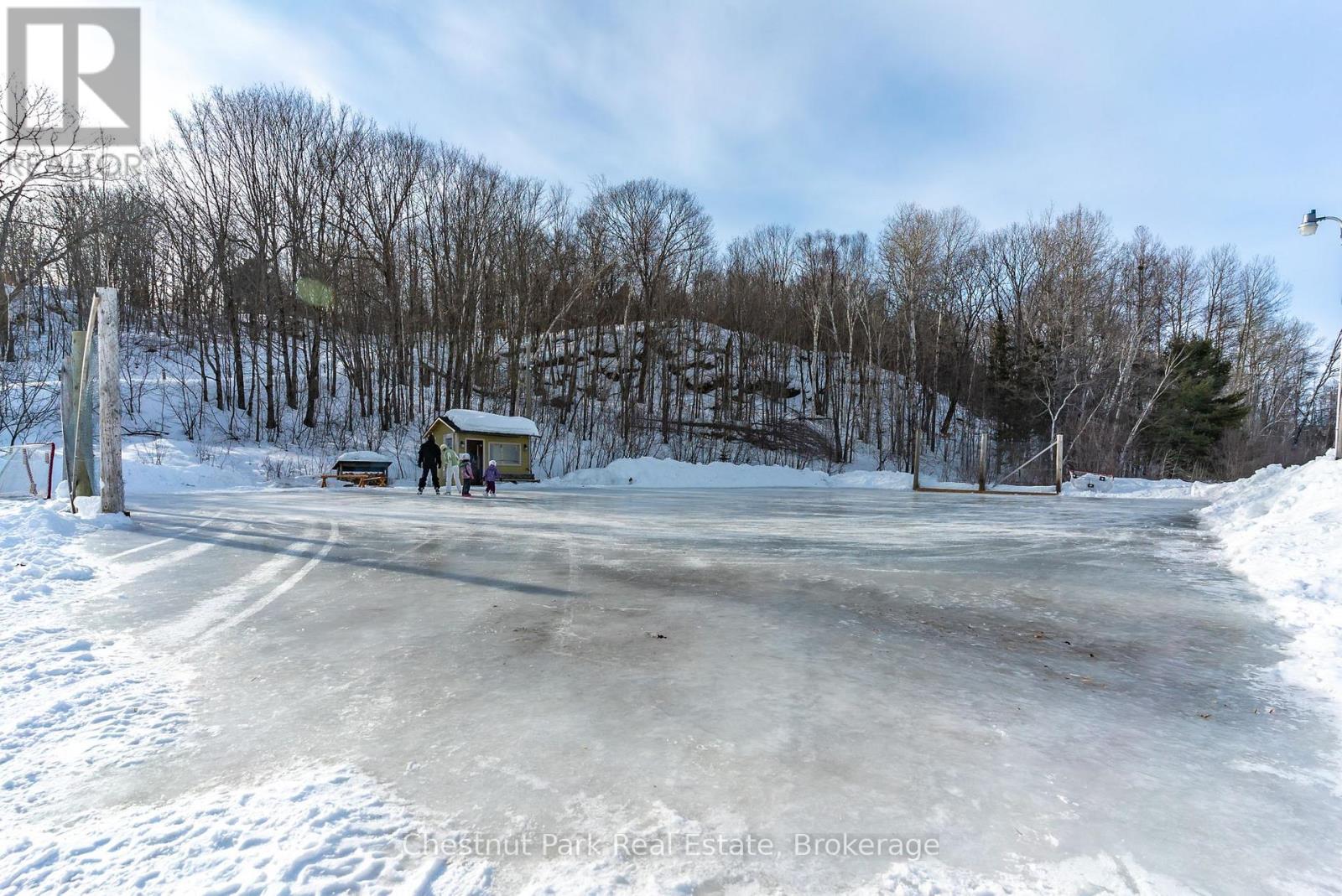 112-8 - 1052 Rat Bay Road, Lake Of Bays, Ontario  P1H 2J6 - Photo 38 - X12768528