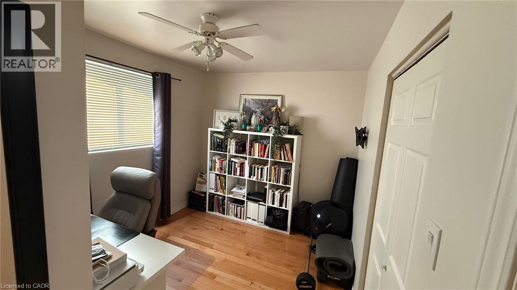 9 Valerie Court, Cambridge, Ontario  N3C 3H4 - Photo 2 - 40803727