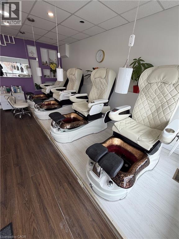 239 Brant Avenue Unit# Main, Brantford, Ontario  N3T 3J4 - Photo 2 - 40803058