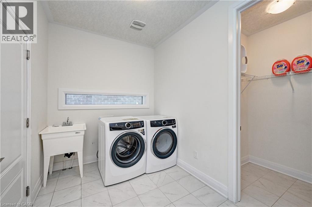 520 Nathalie Crescent, Kitchener, Ontario  N2E 0H8 - Photo 15 - 40803757