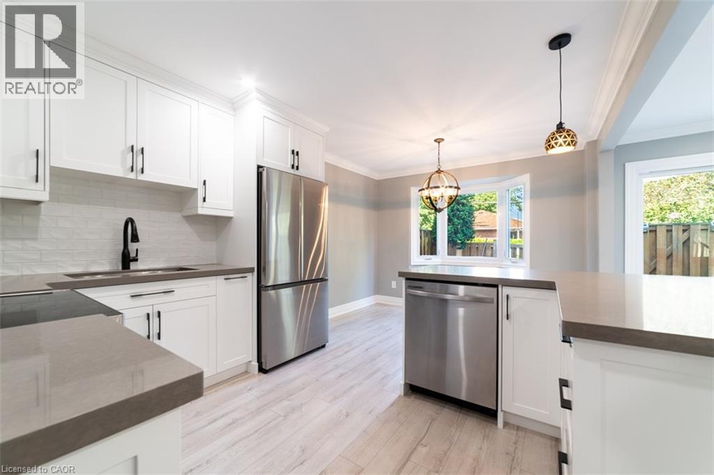 1011 White Oak Drive Unit# 2, Burlington, Ontario  L7T 2L3 - Photo 10 - 40803696