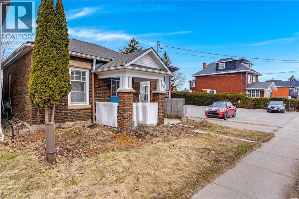 25 London Road W, Guelph, Ontario  N1H 2B4 - Photo 2 - 40802566