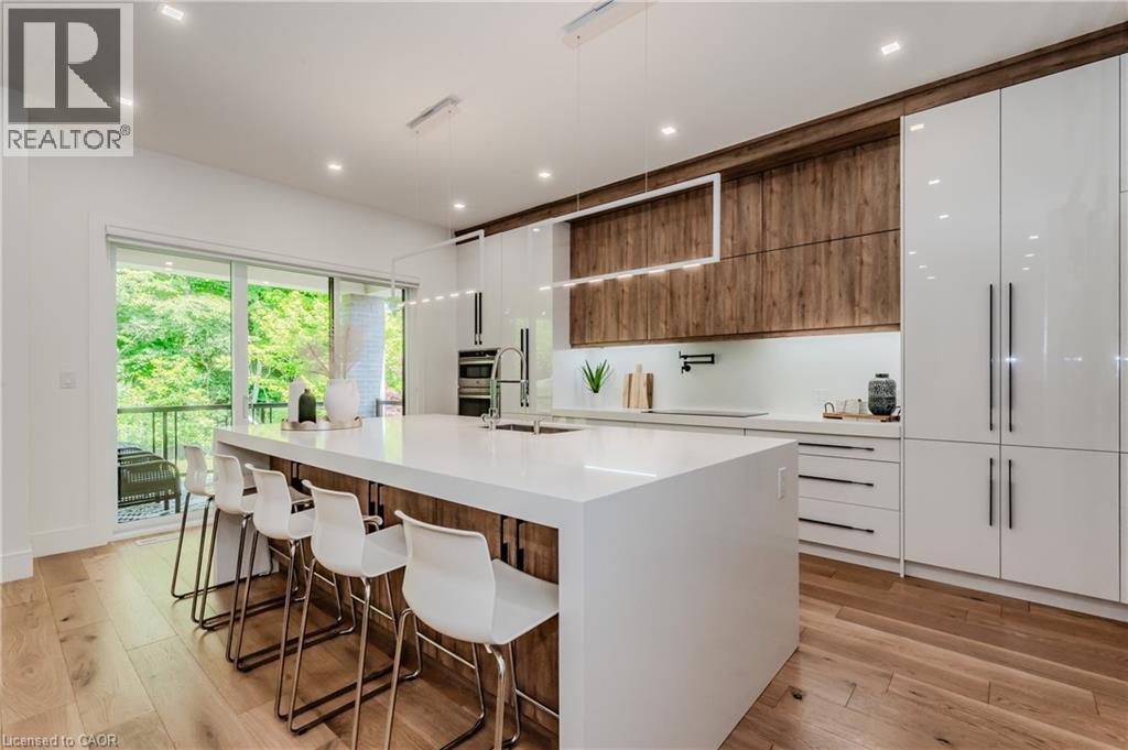 320 Otterbein Road, Kitchener, Ontario  N2B 0A7 - Photo 12 - 40803812