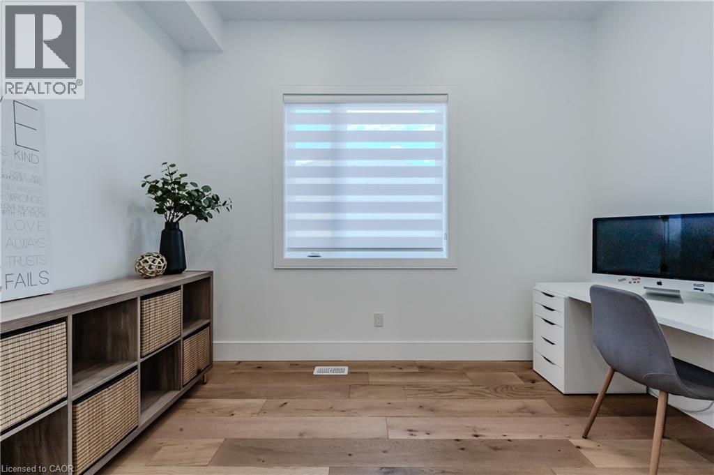 320 Otterbein Road, Kitchener, Ontario  N2B 0A7 - Photo 17 - 40803812