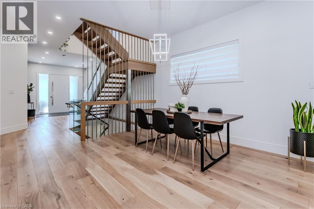 320 Otterbein Road, Kitchener, Ontario  N2B 0A7 - Photo 8 - 40803812