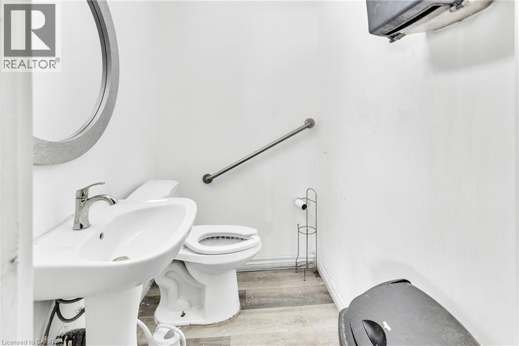 402 King Street N, Waterloo, Ontario  N2J 2Z3 - Photo 36 - 40803440