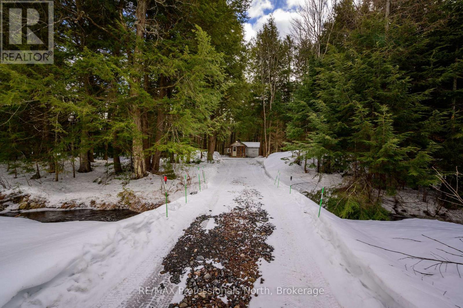 2315 Aspdin Road, Huntsville, Ontario  P0B 1M0 - Photo 2 - X12770468