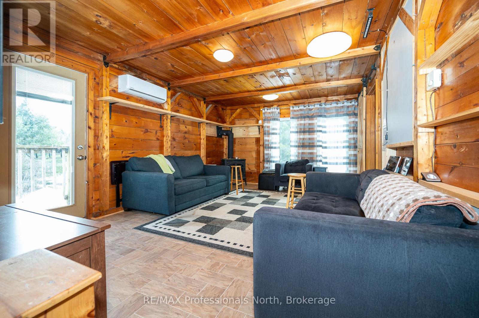 2315 Aspdin Road, Huntsville, Ontario  P0B 1M0 - Photo 5 - X12770468