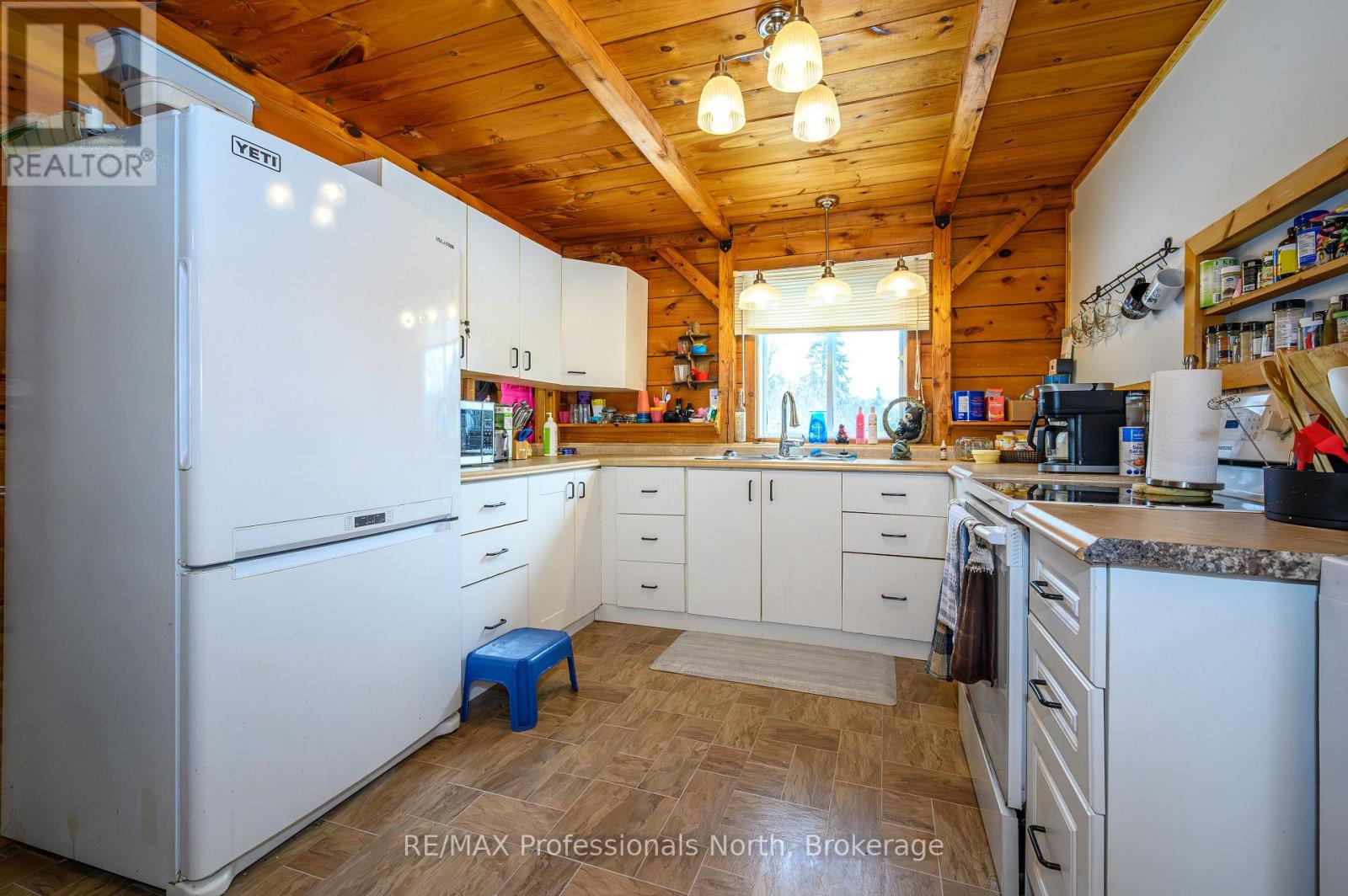 2315 Aspdin Road, Huntsville, Ontario  P0B 1M0 - Photo 9 - X12770468