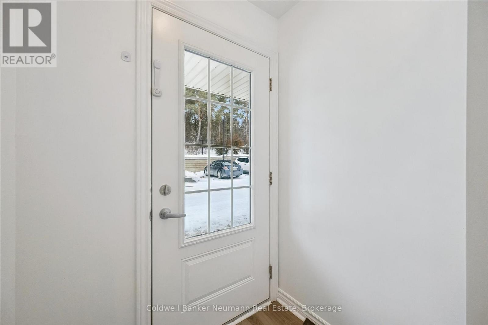 103 - 5 Cityview Drive S, Guelph, Ontario  N1E 0R1 - Photo 4 - X12770598