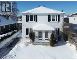 17 LYONS Avenue, Welland, Ontario