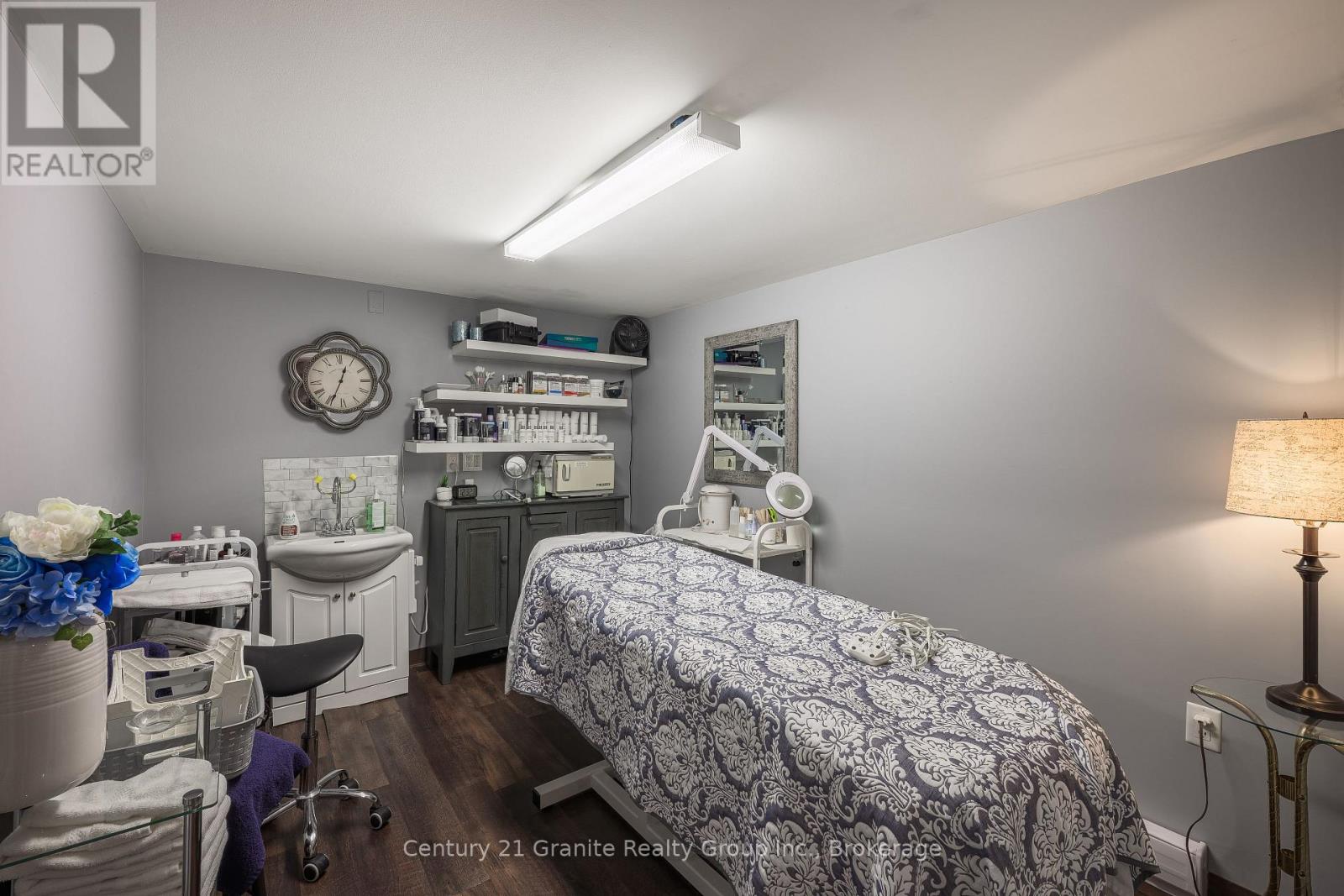 152 Highland Street, Dysart Et Al, Ontario  K0M 1S0 - Photo 11 - X12771076