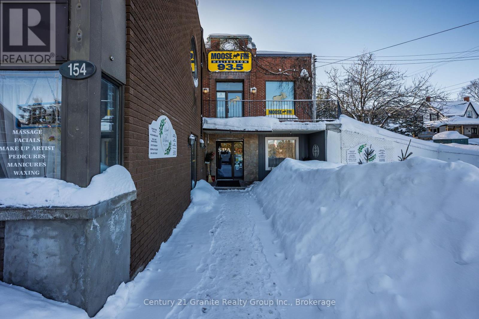 152 Highland Street, Dysart Et Al, Ontario  K0M 1S0 - Photo 2 - X12771076