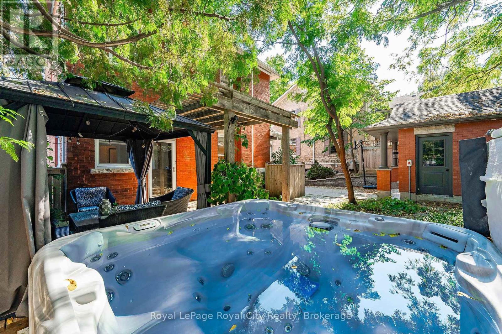 138 Dublin Street N, Guelph, Ontario  N1H 4N7 - Photo 47 - X12771312