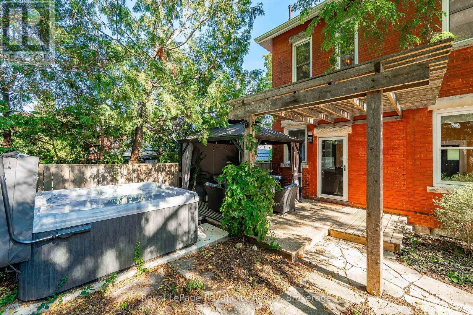 138 Dublin Street N, Guelph, Ontario  N1H 4N7 - Photo 48 - X12771312