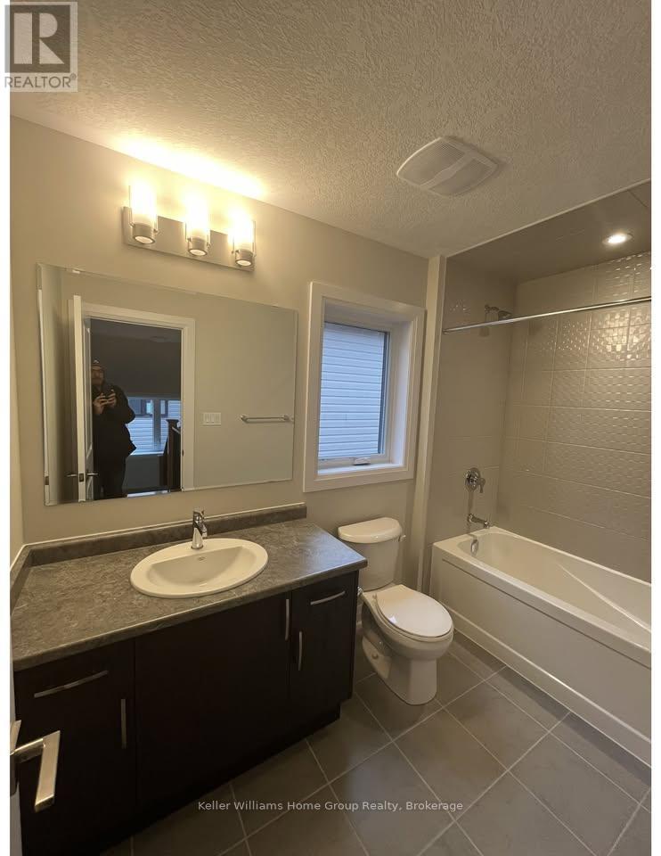 10 Shaded Creek Drive, Kitchener, Ontario  N2P 2P4 - Photo 7 - X12771478