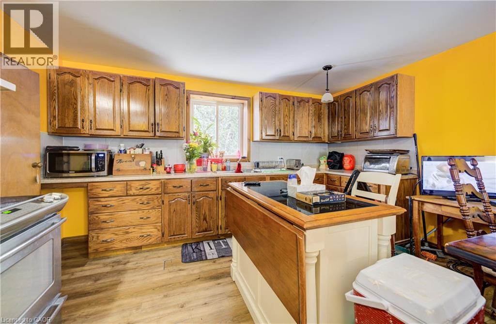 9429 Sally Street, Mount Forest, Ontario  N0G 2L0 - Photo 11 - 40799293