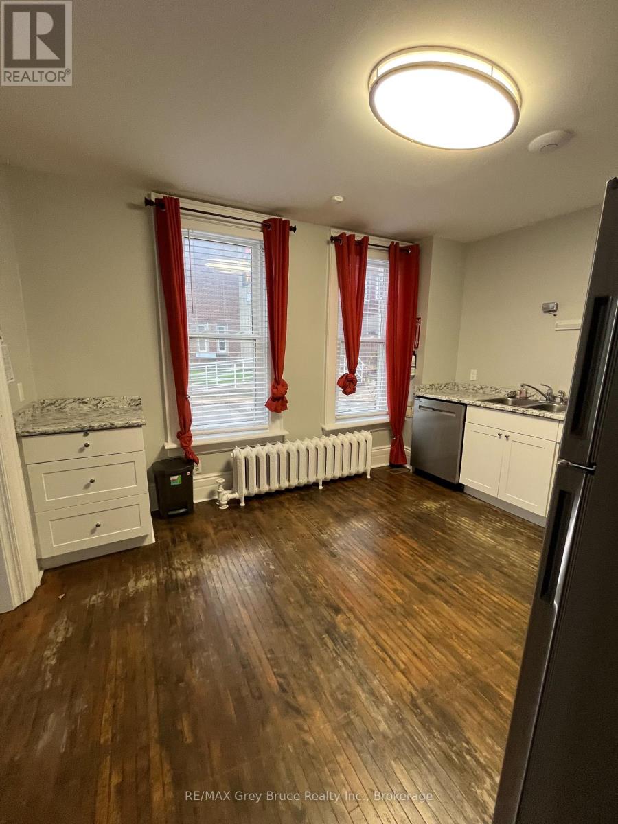 648 2nd Avenue E, Owen Sound, Ontario  N4K 2G8 - Photo 7 - X12772368